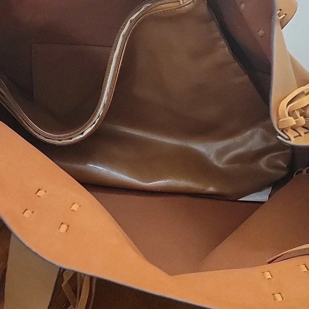 Large vegan leather tote - Picture 4 of 7